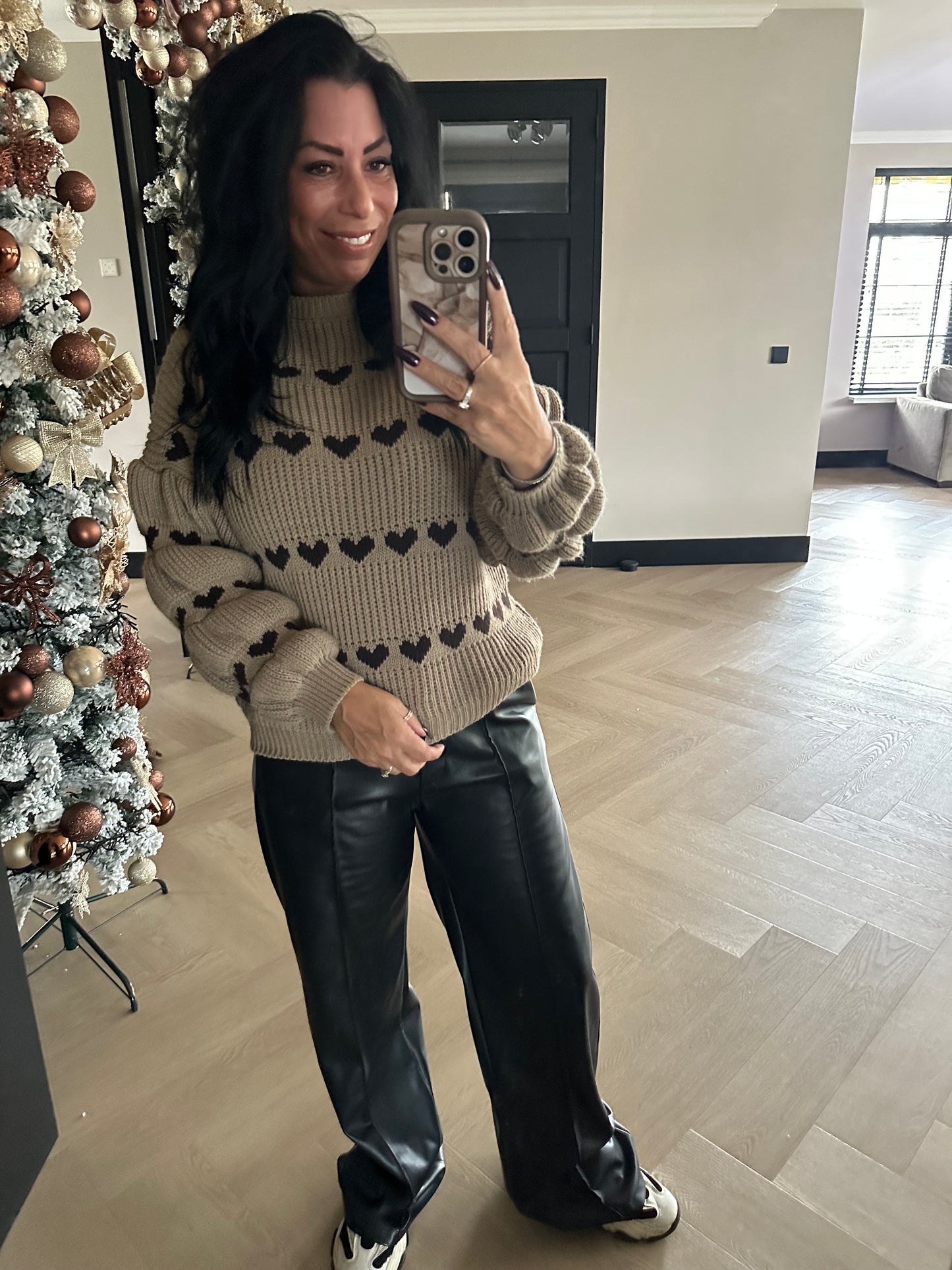 Jessy Heart Sweater Taupe