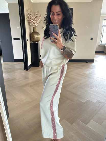 Comfy Pink Glitter Set Off White