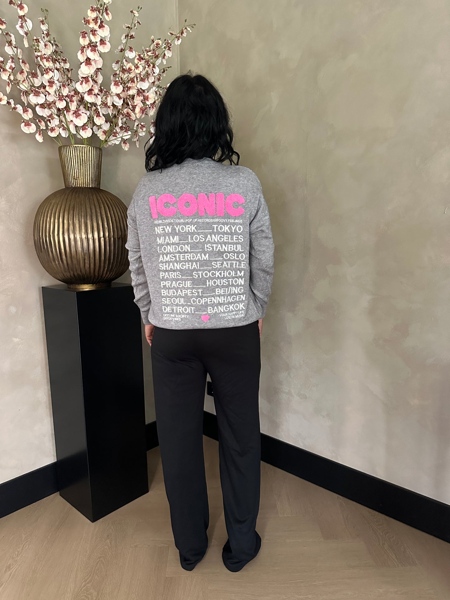 ICONIC Sweater Grey