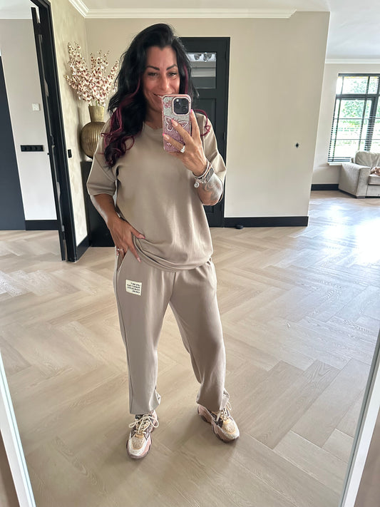 Label Set Taupe