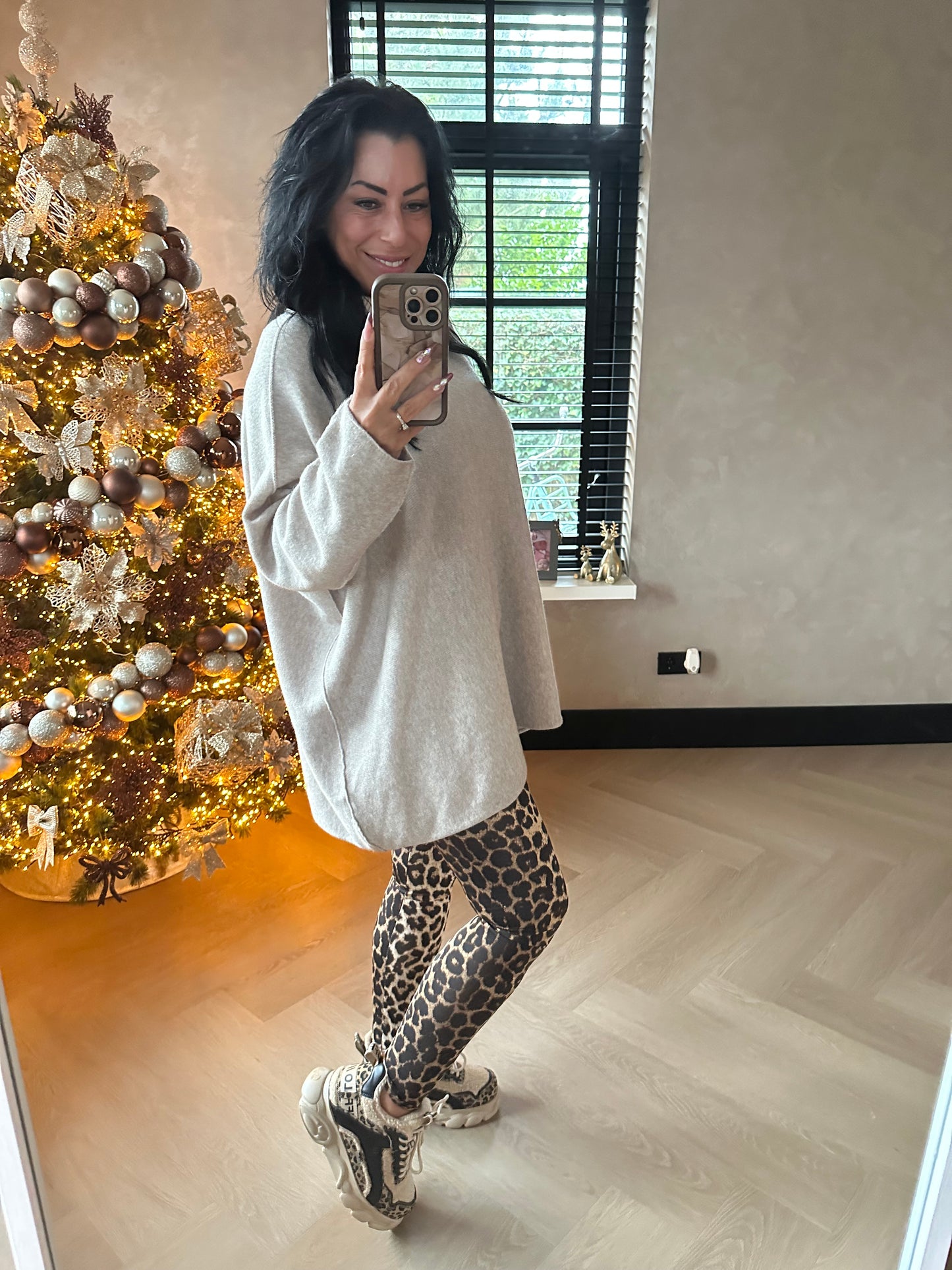 Yara Oversized Sweater Beige